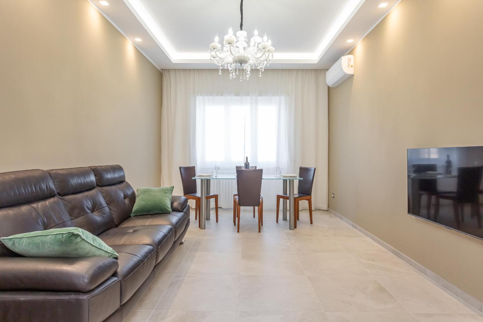 Appartamento 2-bedroom Retreat Near Metro & Parks